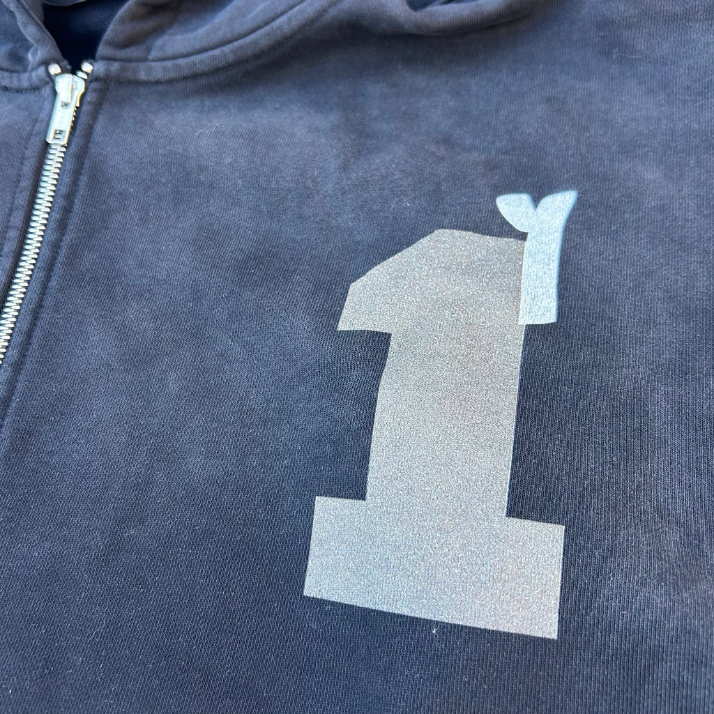 OMBRAGÉ ZIP UP BLACK